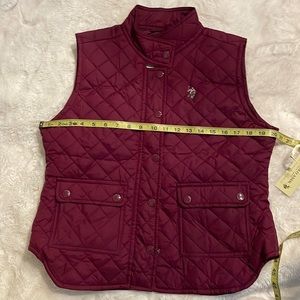 MWT Quilted snap Vest size M